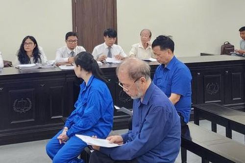 Cựu giám đốc bị khởi tố từ 15 năm trước xin bổ sung chứng cứ bị tiêu hủy hồ sơ