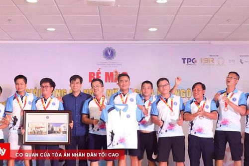 Tổ chức giải bóng đá gây quỹ làm thiện nguyện