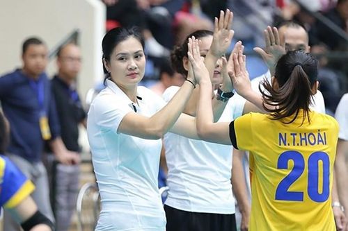 Hoa khôi bóng chuyền Kim Huệ có quyết định bất ngờ