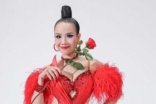 Nữ phó tổng giám đốc lọt Top 30 đôi nhảy Latin xuất sắc nhất thế giới