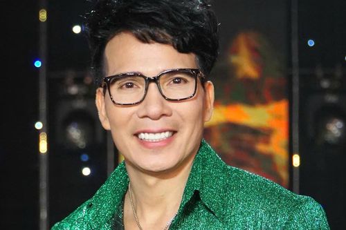 Ca sĩ Hồ Quang 8 'kết đôi' cùng nữ giảng viên thanh nhạc