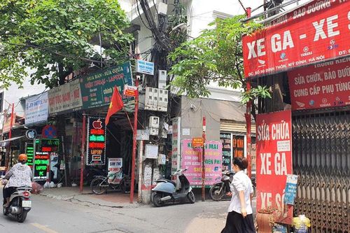Nam thanh niên nghi 'ngáo đá' chém nhiều người nhập viện ở Hà Nội