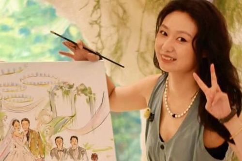 Cô gái kiếm bộn tiền nhờ nghề 'đứng một chỗ trong đám cưới'