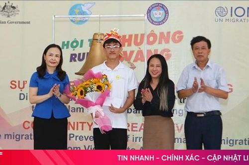 Học sinh Hà Tĩnh thi rung chuông vàng phòng ngừa di cư trái phép