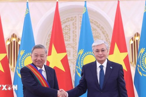 Lễ trao tặng Huân chương Hữu nghị hạng Nhất của Kazakhstan cho Tổng Bí thư Tô Lâm
