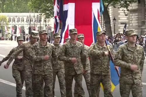 Bộ trưởng Quốc phòng Anh nói về sự tham gia của Ukraine trong diễu binh tại London