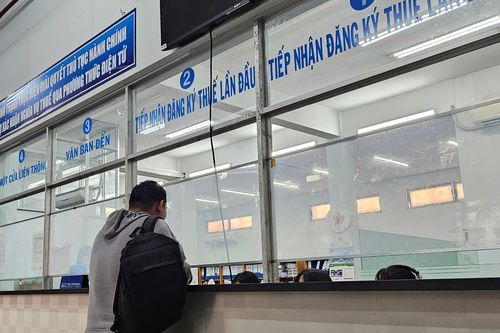 Những trường hợp nào nợ thuế sẽ bị tạm hoãn xuất cảnh?