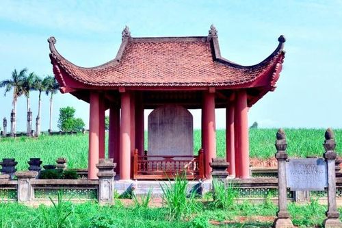 Lăng mộ vua Lê Túc Tông bị kẻ xấu xâm phạm tìm cổ vật