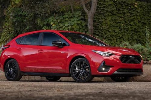 Top 10 xe hơi Nhật Bản tốt nhất năm 2025: Subaru Impreza đứng đầu, Toyota Camry vắng mặt