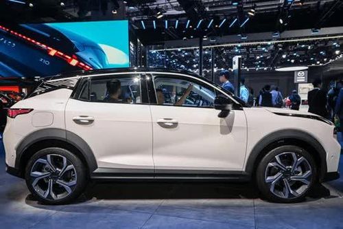 SUV hạng B công suất 299 mã lực, giá ngang Kia Sonet, cạnh tranh cùng Toyota Yaris Cross