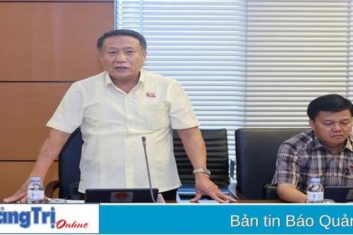 Quốc hội thảo luận tại tổ về các dự án luật