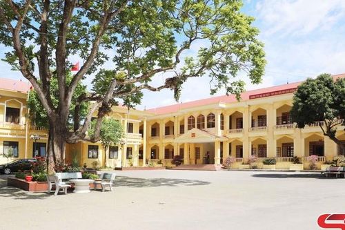 Chắp cánh ước mơ cho học sinh các dân tộc thiểu số