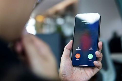 Bế tắc trong việc xử lý tin nhắn 'rác', cuộc gọi 'rác'?