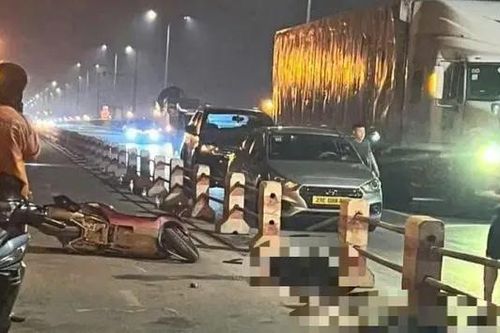 Tai nạn giao thông trên cầu Thanh Trì, hai người tử vong