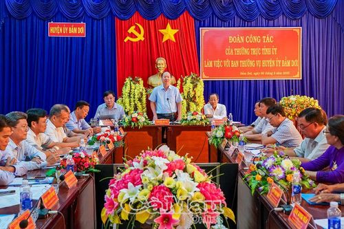 Huyện Đầm Dơi làm việc với tâm thế quyết tâm cao nhất để hoàn thành sứ mạng lịch sử