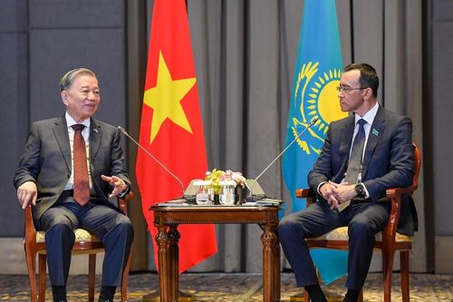 Tổng Bí thư Tô Lâm hội kiến Chủ tịch Thượng viện Kazakhstan Maulen Ashimbayev