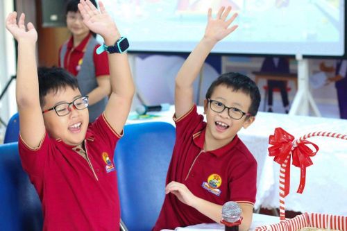 Miễn phí dạy 2 buổi/ngày từ năm học tới