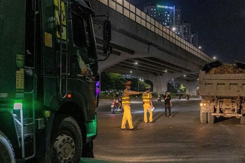 Hà Nội: Xử lý nhiều xe quá tải