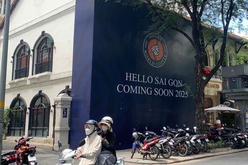 Lộ diện thương hiệu cà phê mới thế chỗ Starbucks ở Hàn Thuyên