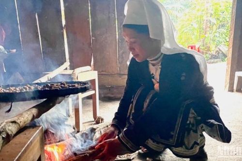 Bảo tồn trang phục truyền thống qua sản phẩm du lịch