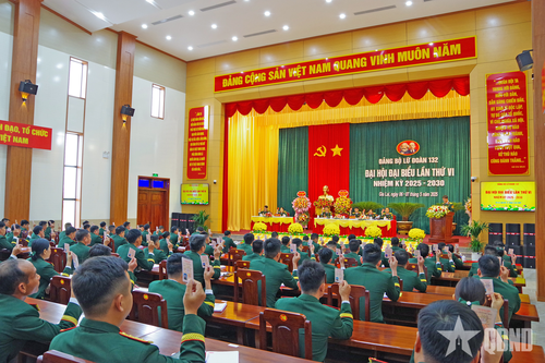 Đảng bộ Lữ đoàn 132 lãnh đạo bảo đảm thông tin liên lạc thông suốt, vững chắc trong mọi tình huống