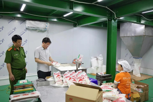 'Người giả' sinh ra hàng giả