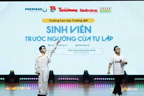 Xuân Đức và Kuun Đức Nam khuấy đảo sân khấu Đại học Phenikaa