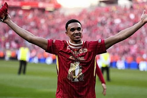 Hậu vệ Alexander-Arnold mất tập trung trước Man Utd vì Real Madrid