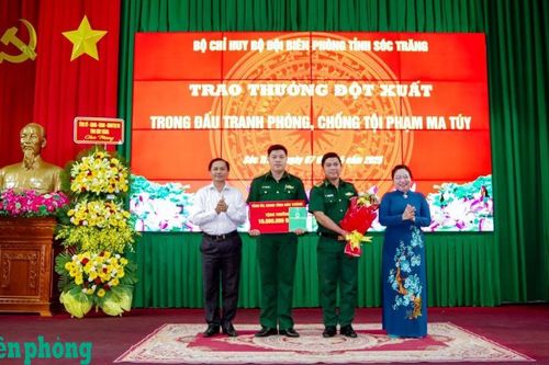 BĐBP Sóc Trăng trao thưởng đột xuất thành tích trong đấu tranh phòng, chống tội phạm ma túy