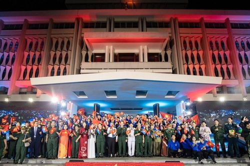 Chân dung những người hùng làm nên 'đường tới hòa bình'
