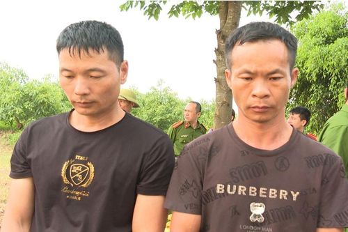 Tạm giữ 2 đối tượng người Trung Quốc để điều tra hành vi trộm mộ