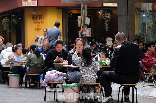Hà Nội định hướng phát triển du lịch tại 9 tuyến phố đi bộ ẩm thực