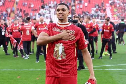 Được sở hữu miễn phí, nhưng Real vẫn muốn mất tiền vì Alexander-Arnold