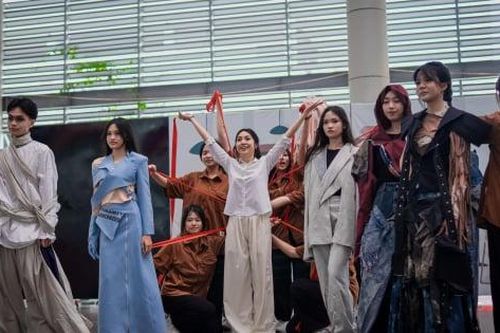 Dàn 'trai xinh, gái đẹp' đổ bộ trong ngày hội trường Ams