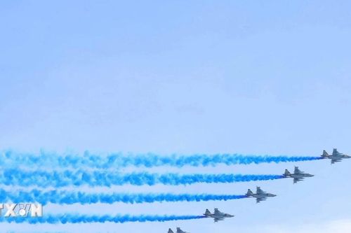Tổng Bí thư dự duyệt binh Kỷ niệm Chiến thắng phátxít tại thủ đô Kazakhstan