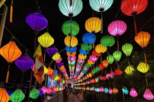 Lung linh con đường đèn lồng, điểm check-in mới tại TP Hồ Chí Minh