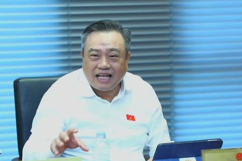 Chủ tịch Hà Nội nêu bất cập khi chiêu mộ người tài khối tư nhân