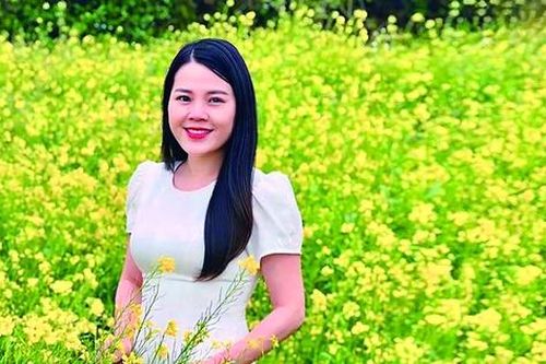 Nhà thơ Trần Ngọc Mỹ: Phụ nữ làm thơ thường dễ đồng cảm với nhau
