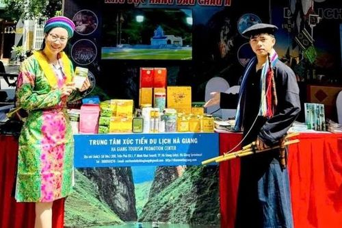 Hà Giang: Dòng chảy số gỡ 'nút thắt' hàng hóa nông sản cho người dân