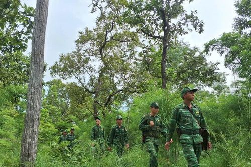 Thơ Đào An Duyên: Mây biên giới