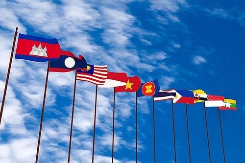 Hội nghị Bộ trưởng Thông tin ASEAN lần thứ 17 thông qua tuyên bố Kuala Lumpur về sử dụng mạng xã hội an toàn