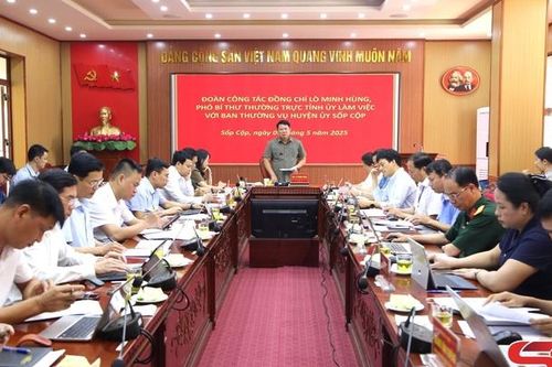 Đồng chí Phó Bí thư Thường trực Tỉnh ủy làm việc với Huyện ủy Sốp Cộp