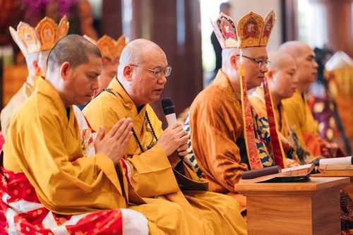 Lễ cúng ngọ và dâng lục cúng, cầu siêu chư anh hùng, liệt sĩ theo nghi lễ Phật giáo miền Bắc