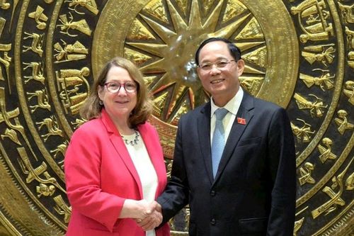 Phó Chủ tịch Quốc hội Trần Quang Phương tiếp Đoàn Ủy ban Đánh giá Kinh tế và An ninh Hoa Kỳ - Trung Quốc của Quốc hội Hoa Kỳ