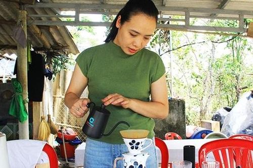 Cô gái Hà Nội mang cà phê Quảng Trị ra thế giới