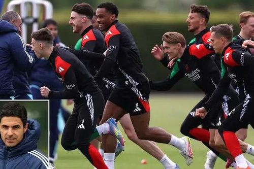 Arsenal đón chào sự trở lại của ba trụ cột