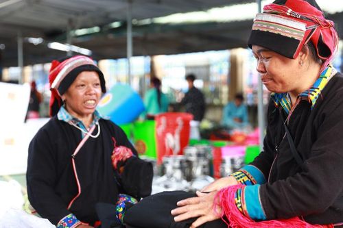 Chợ phiên Quản Bạ