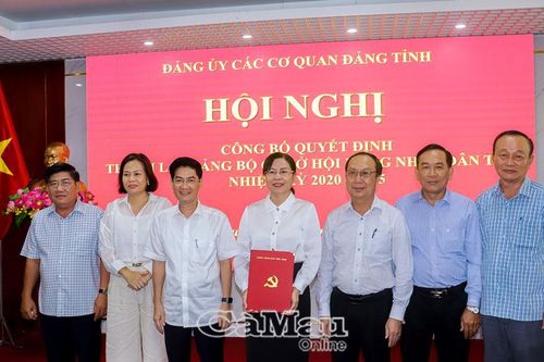 Thành lập Đảng bộ cơ sở Hội đồng Nhân dân tỉnh Cà Mau