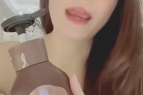 Bộ Y tế đình chỉ lưu hành, thu hồi lô dầu gội Hanayuki do Công ty chồng Đoàn Di Băng phân phối