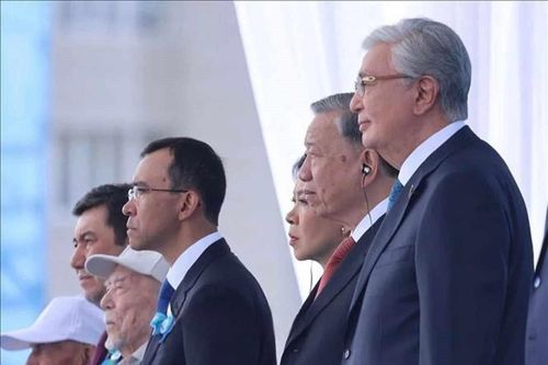 Tổng Bí thư dự Lễ duyệt binh kỷ niệm 80 năm Ngày Chiến thắng tại Kazakhstan